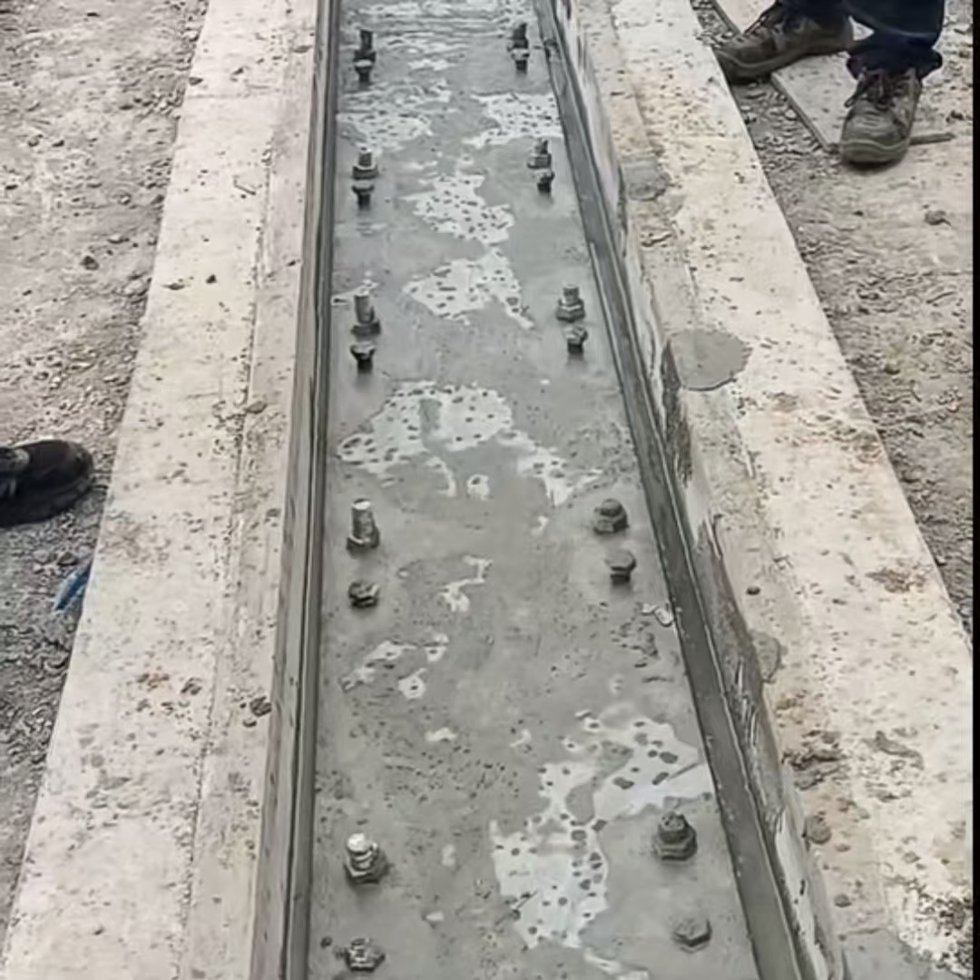 江阳港口码头起重机龙门吊重型机械设备稳固用早强快凝轨道胶泥